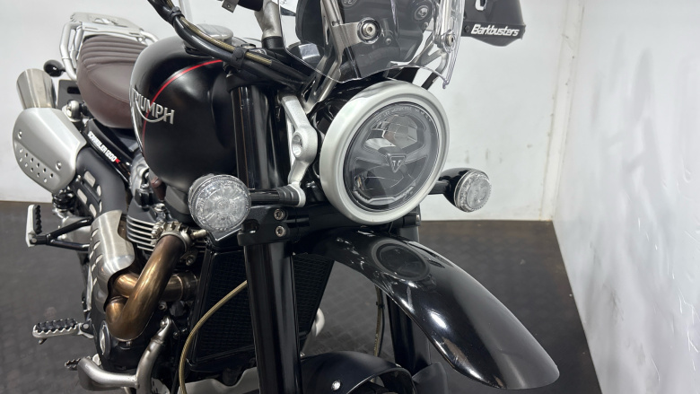 Triumph Scrambler 1200 XC (18MY)